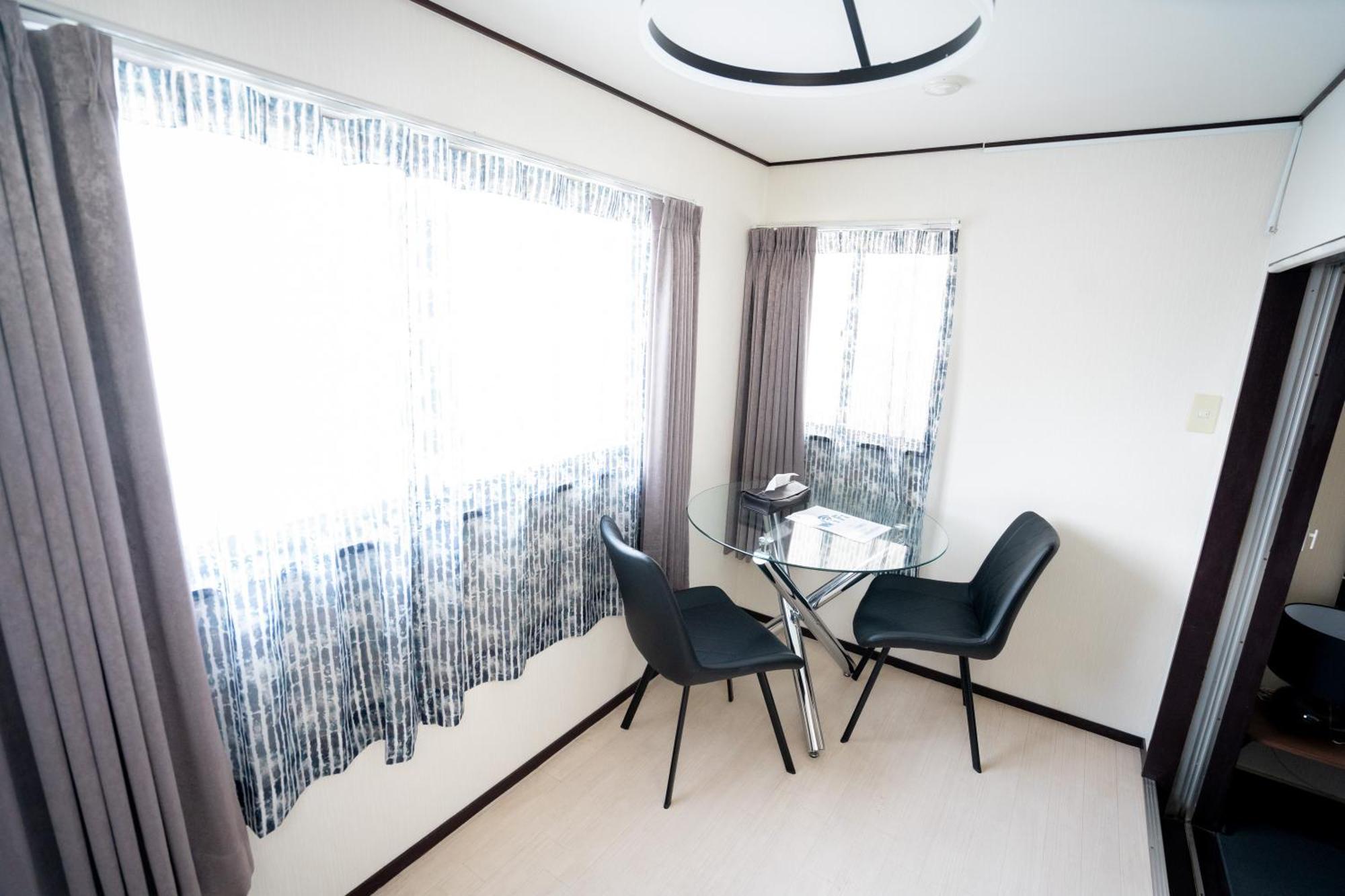 อพาร์ทเม้น Premier Shinjuku Akebonobashi Front โตเกียว